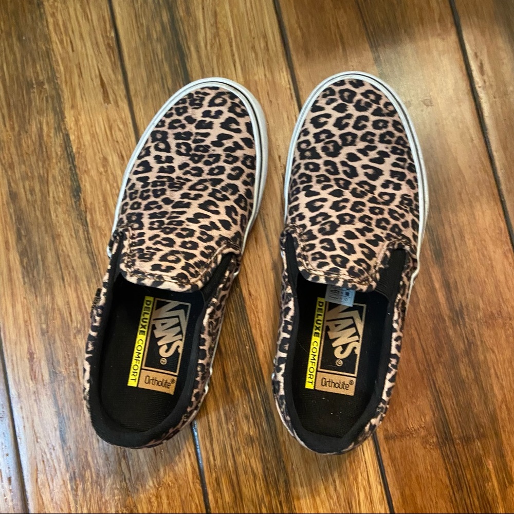 Leopard print Women’s vans. Size 6.5.